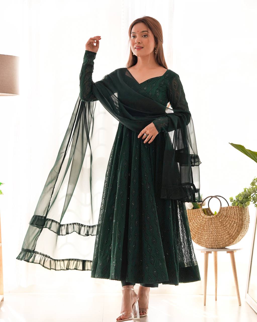 ✨ Elegant Lucknowi Anarkali Set ✨